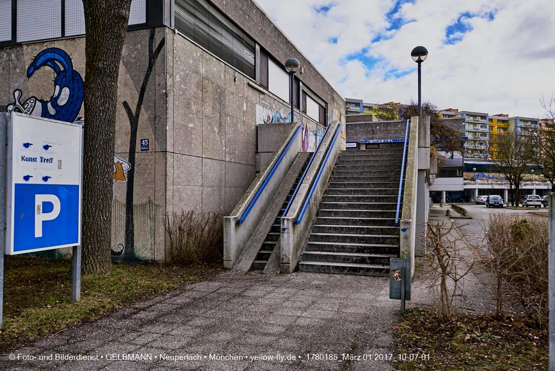 01.03.2017 - die Abrissbaustelle Quiddezentrum in Neuperlach